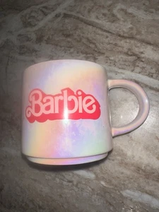 NEU Barbie The Movie Steinzeug schillernd perlrosa 15 Unzen Kaffeebecher - Bild 1 von 7