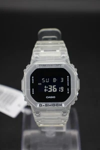 Orologio Casio G-Shock DW-5600SKE-7DR Uomo Digitale Quarzo Colore Trasparente Nuovo - Foto 1 di 10