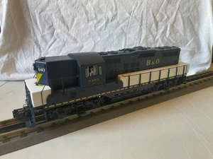 Atlas 1418-1 O Scale B&O GP-9 Diesel Locomotive #6463 3-Rail TMCC - Picture 1 of 4