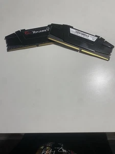 G.Skill Ripjaws V Series 8GB (2x4GB) DDR4 Ram 3200MHz F4-3200C16D-8GVKB - Picture 1 of 2