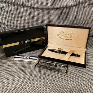 Penna stilografica SAILOR Profit 1911 14K carattere medio - Foto 1 di 5