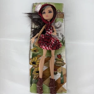 Capucha de picnic Mattel Ever After High Cerise nueva pero puede faltar accesorios - Imagen 1 de 6