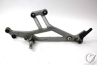 01-02 Clavija reposapiés izquierda Ducati Monster M900 S4 Foto 1 de 4