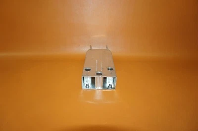 MERCEDES BENZ C300 REINFORCEMENT BRACKET LEFT DRIVER 2015 2016 C400 A2056200595 — 第 1/4 张图片