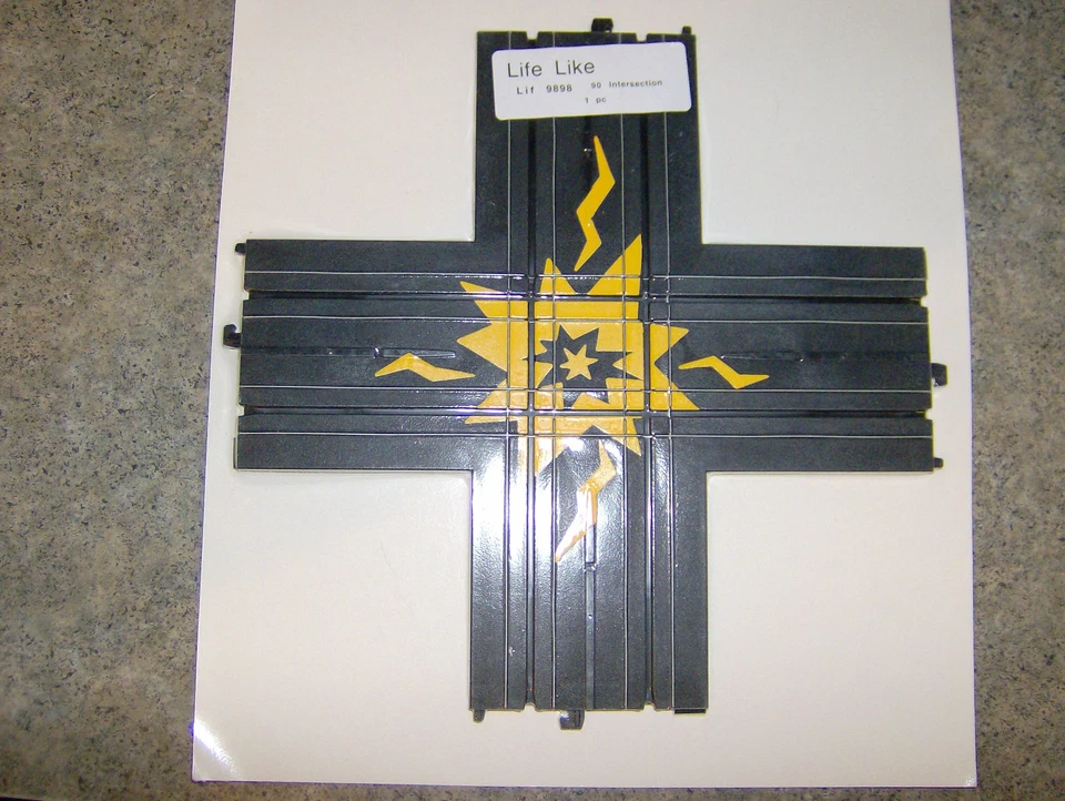 "NUEVO" REALISTA 90 INTERSECCIÓN NÚMERO DE PIEZA 9898 Foto 1 de 1