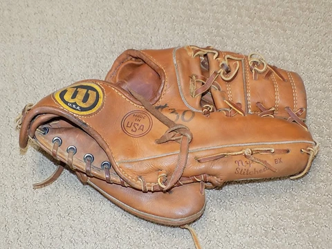 Willie Randolph Game Worn Signed Fielders Glove New York Yankees Cover