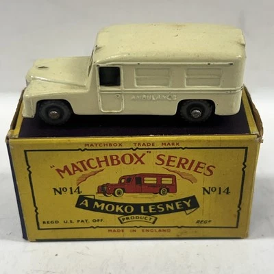 Ambulancia Matchbox Lesney #14B Daimler 1958 en caja B todo original Foto 1 de 4