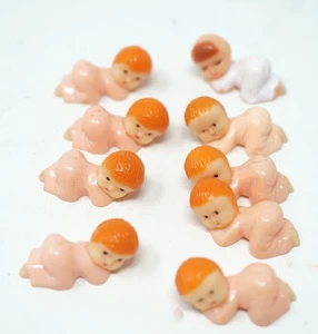 Vintage Lot Of Plastic Tiny Miniature Sleeping Baby Doll Baby Shower Cake Topper - Picture 1 of 4