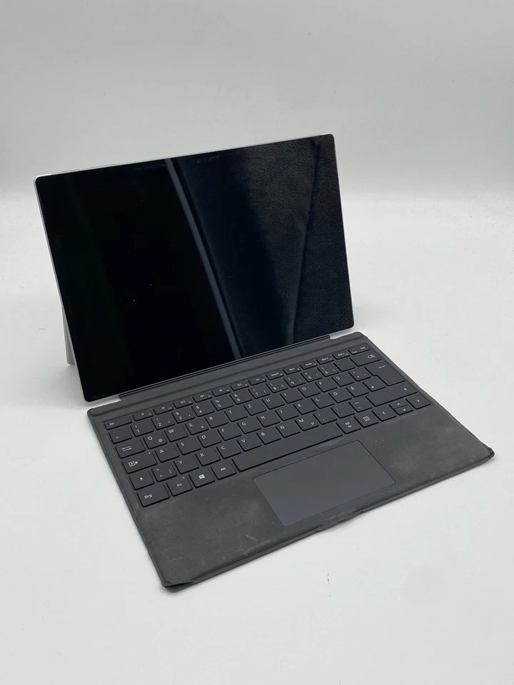 Microsoft Surface Pro 5 (2017) 1TB [12,3" WiFi only, i7, 16GB RAM][akzeptabel] - Bild 1 von 4