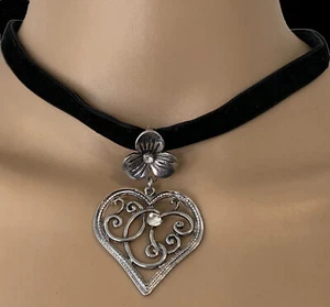 Choker mit silbernen Herzanhänger 3,5x 5cm Halsband Trachten Zubehör Schmuck - Bild 1 von 1