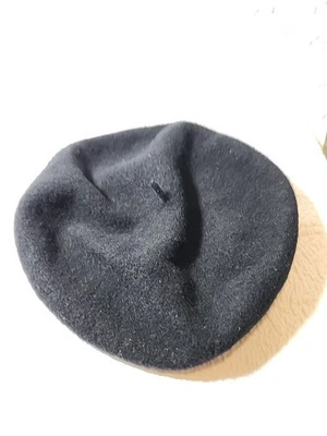 Wool Beret Hat Unisex 100% Wool Black One Size - Image 1 of 3