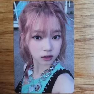 Kotoko Official Photocard Unis 1st Single Album Curious Pocaalbum Version - Picture 1 of 2