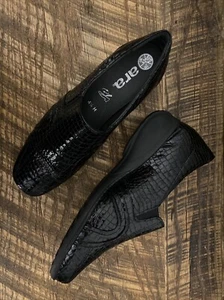 Ara Women's Slip-On Snake Black US 7 NEW - Picture 1 of 13