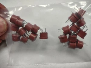 Unknown Brand Four Pin (3 Pin + GND) Transistor Sockets NOS Qty 20 NOS - Picture 1 of 9