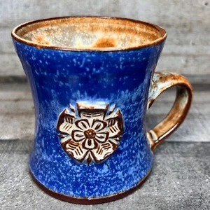 YORK ROSE POTTERY ENGLAND MUG HAND THROWN MUG BLUE / TAN GLAZE 10 OZ CHIPPED - Picture 1 of 12