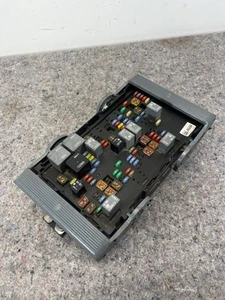 10-13 Chevy Silverado GMC Sierra Fuse Box Relay Junction Block 22798215 OEM AWA - Bild 1 von 8
