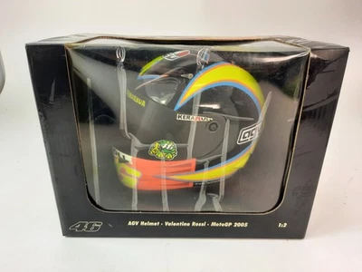 Minichamps AGV Helmet Valentino Rossi MotoGp 2005 1/2 327050046 - Immagine 1 di 4