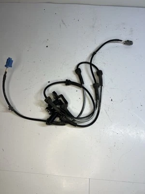 Nissan 350Z 2003-2008 par de bujes sensor de velocidad rueda delantera izquierda derecha ABS fabricante original Foto 1 de 4