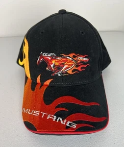Sombrero para hombre Ford Mustang bordado ajustable llamas negras - Imagen 1 de 13