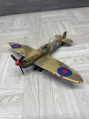 Modelo de juguete Ultimate Soldier 21st Century Motorworks Segunda Guerra Mundial Supermarine Spitfire MK Foto 1 de 4