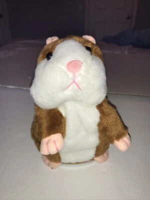 Hámster parlante. 6 1/2" de alto. Muy lindo. Repite lo que dices. Leer todo Foto 1 de 4