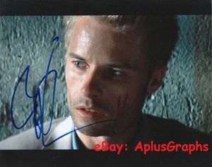 GUY PEARCE... Memento - SIGNED - Picture 1 of 1