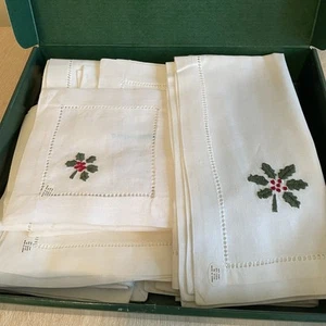 NEW 24 Pcs William Sonoma Holly Embroidered Linen Napkin Set Cocktail & Regular - Picture 1 of 12