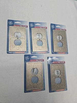 GE Decorator Outlet Wall Plates Fleur de Lis Pattern Lot Of 5 #GE8501-FDLD1D - Image 1 of 4