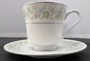Royal Wentworth Select Fine China Pauline 8695 Vintage Teacup and Saucer Floral - Picture 1 of 3