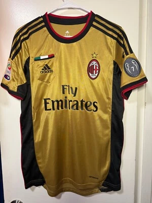 Tercera equipación AC Milan 2013/14, Kaka #22 Foto 1 de 2