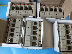 Lot of 2 pcs PTR (GERMANY) SR240 beige 1000V 415A 240mm2 Terminal block - Picture 1 of 7
