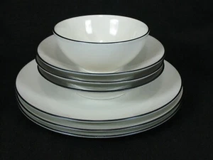 Crate & Barrel Kathleen Wills Kita Crackle 3 Dinner Plates 3 Coupe Soup Bowls + - Picture 1 of 20