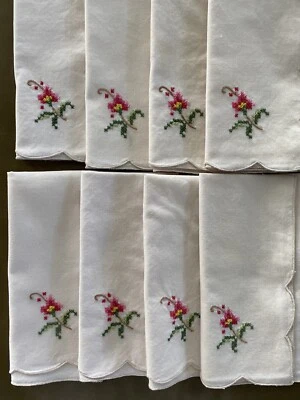 De Colección 8 Servilletas Bordadas a Mano/Diseño Punto de Cruz 14.5" Preciosas Pequeñas Sin Desgaste. Foto 1 de 4