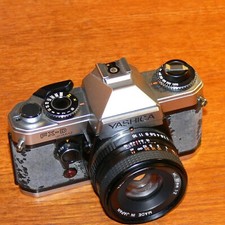 Yashica FX-D Quarz 35 mm Film Spiegelreflexkamera manueller Fokus mit 50 mm f2 ml Objektiv FEHLER