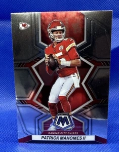 2022 Panini Mosaic PATRICK MAHOMES #94 Kansas City Chiefs (ARGENTO) - Foto 1 di 2