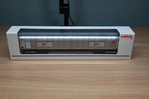 Marklin 48035 HO Scale - Rail Cargo Austria Sliding Wall Boxcar - Picture 1 of 4