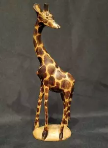 Giraffa in legno intagliato - alta 8" - A4 - Foto 1 di 4