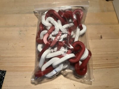 Catena segnaletica aree riservate in plastica Luxury rossa bianca 1,5mt - Immagine 1 di 2