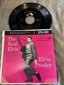 ELVIS PRESLEY EP EPA-940 THE REAL ELVIS DOG ON TOP - Foto 1 di 2