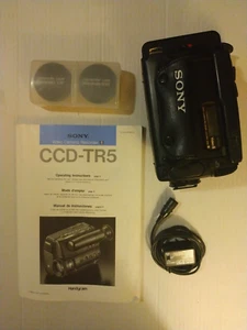 DEFECTIVE Sony Handycam Video 8 CCD-TR5 W AA battery pack & Accessories (READ) - Picture 1 of 6