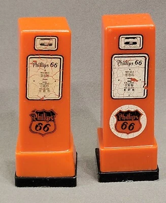 Saleros y pimenteros Phillips 66 E. Cambridge Service Station Rt 81 Lois & Earl Foto 1 de 4