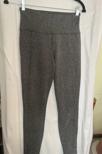 Athleta Delancey Fischgrät-Tight Größe X Small schwarz Abalone grau EUC 487663 - Bild 1 von 6