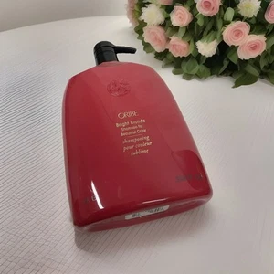 Oribe Bright Blonde Shampoo for Beautiful Color 33.8 oz With Pump - Picture 1 of 3