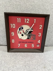 Vintage New England Patriots NFL Wanduhr 9” x 9” - RAR - Bild 1 von 7