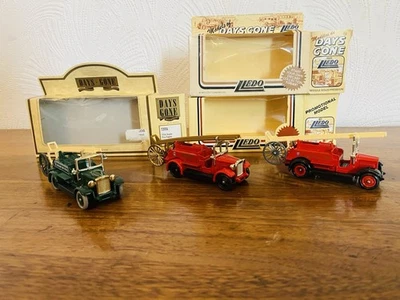 LLEDO DAYS GONE 1934 DENNIS FIRE ENGINE L.C.C. FIRE BRIGADE DIECAST  BOXED - Image 1 of 4