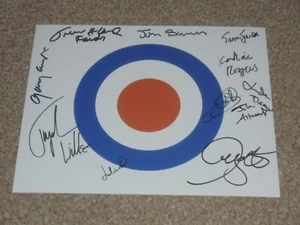 QUADROPHENIA 10x8 PHOTO SIGNED BY 10 INC TOYAH , MARK WYNGETT, TREVOR LAIRD - Picture 1 of 5