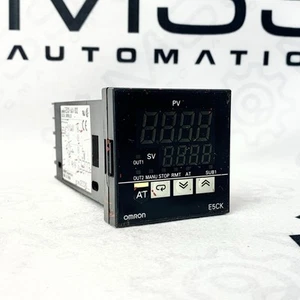 Omron E5CK-AA1-302 Digital Temperature Controller 240 V - Picture 1 of 5