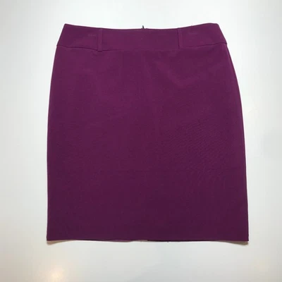 Falda lápiz Covington Essentials para mujer 12 trabillas elásticas púrpura 22" de largo Foto 1 de 4