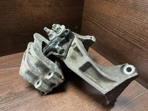 FORD TRANSIT CUSTOM BOX (04.12 GEARBOX BRACKET FRONT BK217M125AC, BK217M124BA - Picture 1 of 8