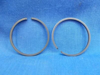 Yamaha 3E5-11610-00.  Juego de anillos de pistón OEM. STD. Se adapta a Yamaha PW80 BW80 YGS1 U7E. Foto 1 de 4